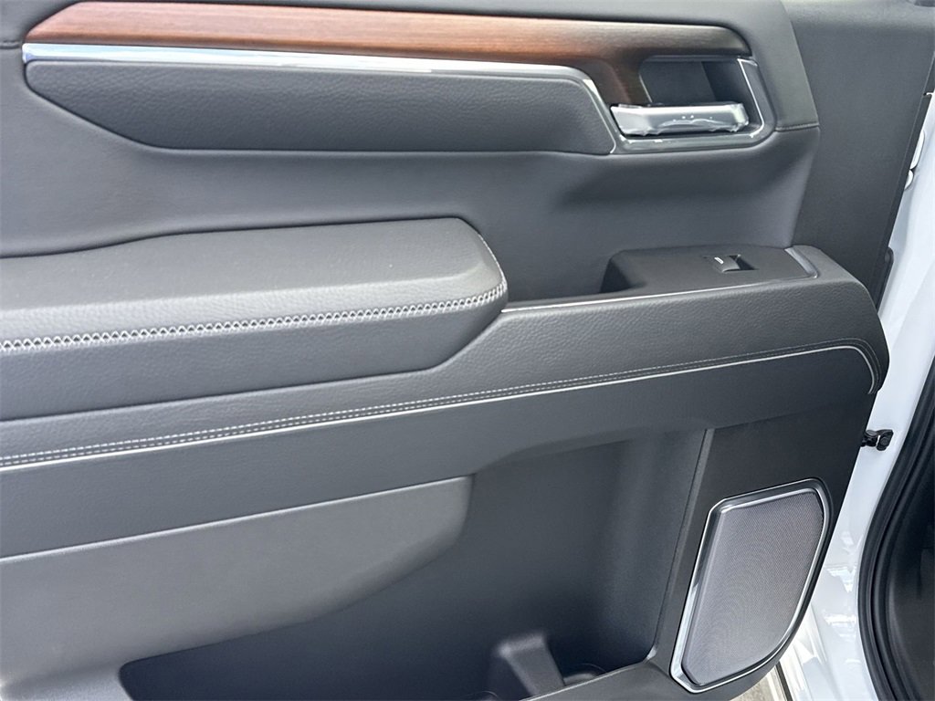 New 2025 GMC Sierra 1500 Denali w/ Denali Reserve Package image 28