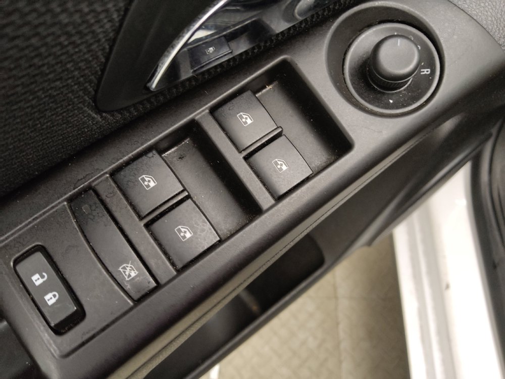 Used 2016 Chevrolet Cruze LT w/ Enhanced Safety Package FWD image 27