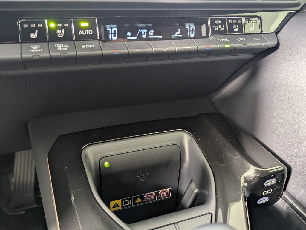 Used 2026 Toyota Crown XLE image 21