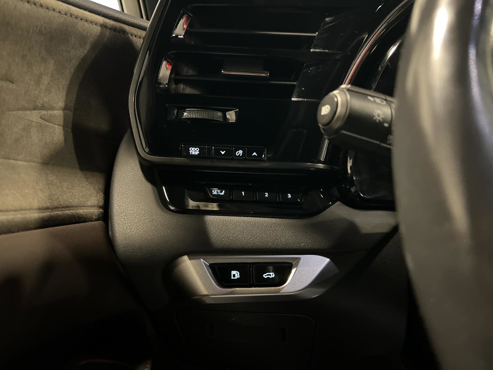 Used 2023 Lexus RX 350 AWD w/ Cold Area Package image 15