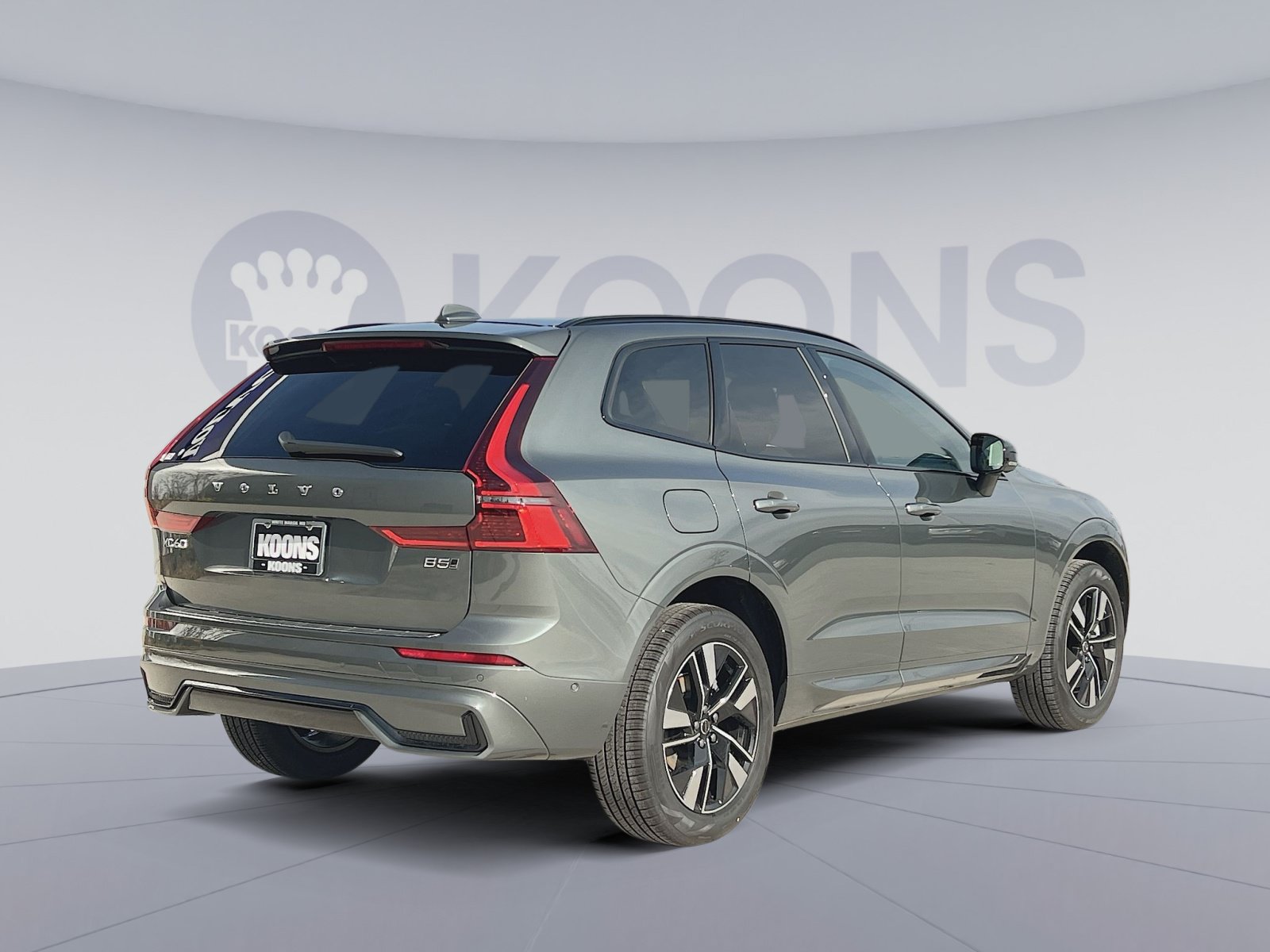 New 2026 Volvo XC60 B5 Plus w/ Protection Package Premier AWD/4WD image 7