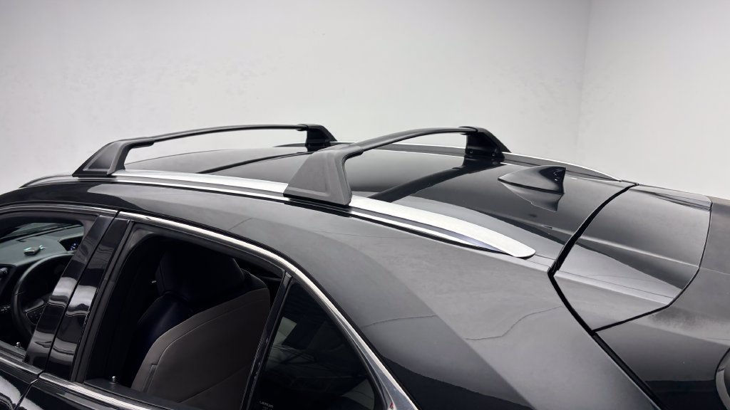Used 2019 Lexus UX 200 w/ Accessory Package FWD image 9