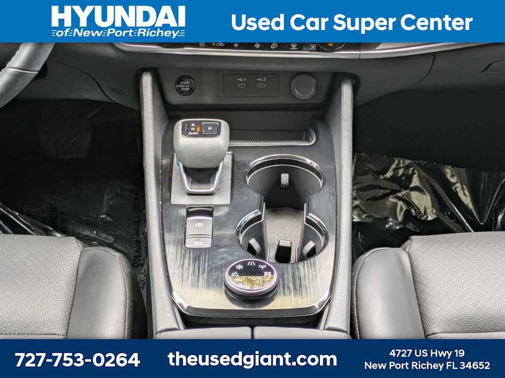 Used 2024 Nissan Rogue SV w/ SV Premium Package AWD/4WD image 23