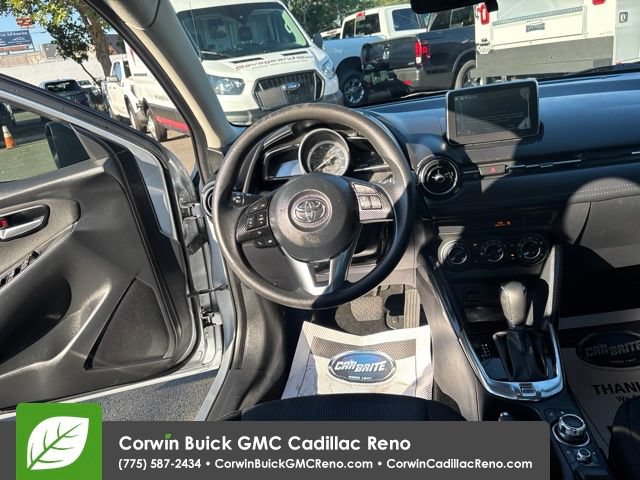 Used 2017 Toyota Yaris iA FWD image 29