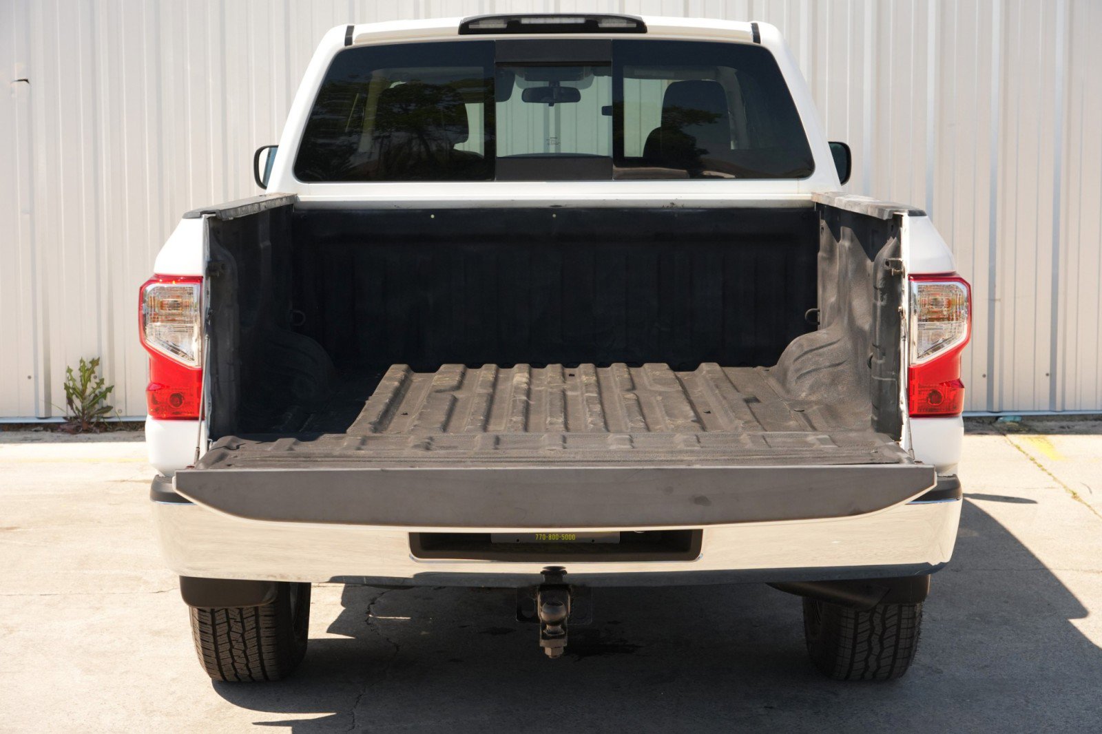 Used 2018 Nissan Titan S w/ S Utility Package image 9