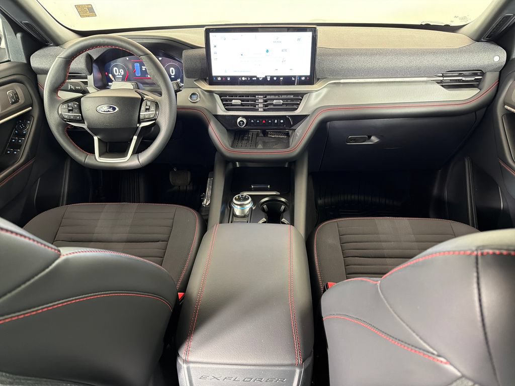 Used 2025 Ford Explorer ST-Line w/ Premium Package AWD/4WD image 25
