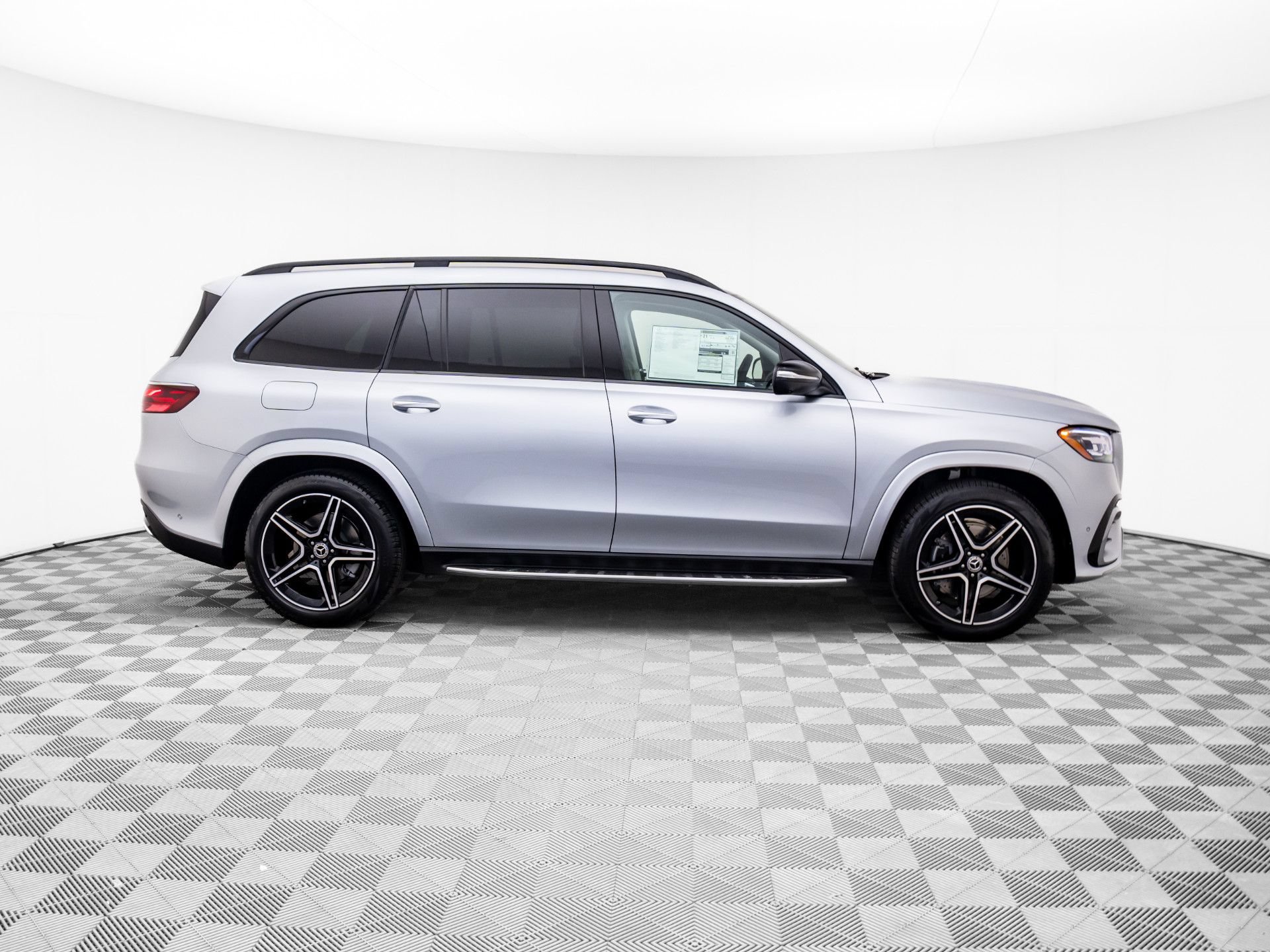 New 2026 Mercedes-Benz GLS 450 4MATIC image 6