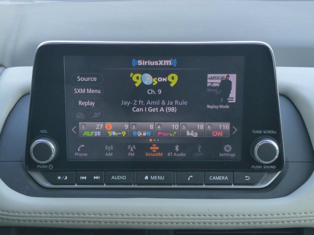 Used 2023 Nissan Rogue SV w/ SV Premium B Package FWD image 18