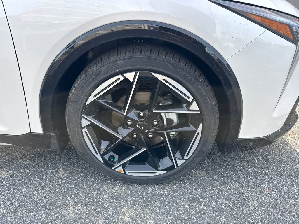 New 2025 Kia K4 GT-Line w/ GT-Line Premium Package image 12