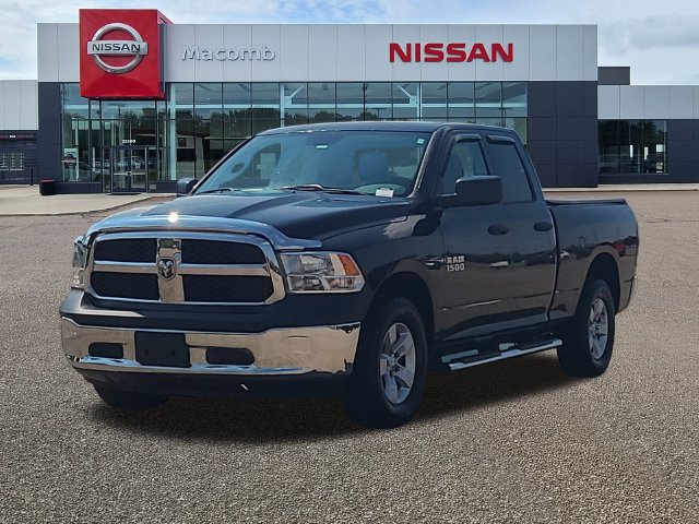 Used 2018 RAM 1500 ST w/ SXT Appearance Group AWD/4WD image 3
