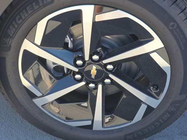 New 2026 Chevrolet Equinox EV LT image 19