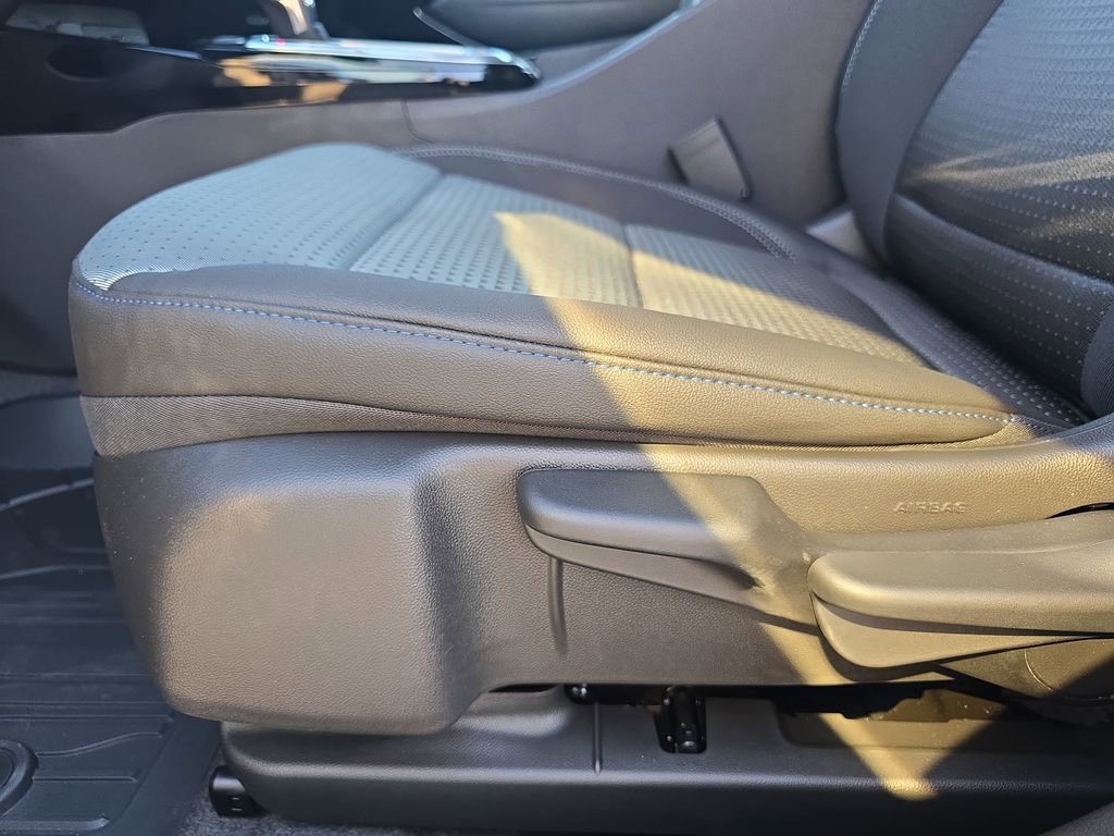 New 2026 Chevrolet Trax LT w/ LT Convenience Package image 29