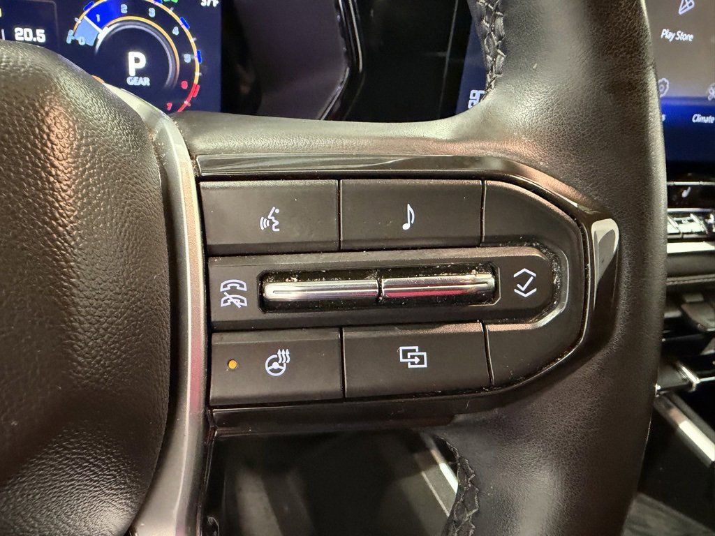 Used 2024 Chevrolet Colorado LT w/ LT Convenience Package III image 26