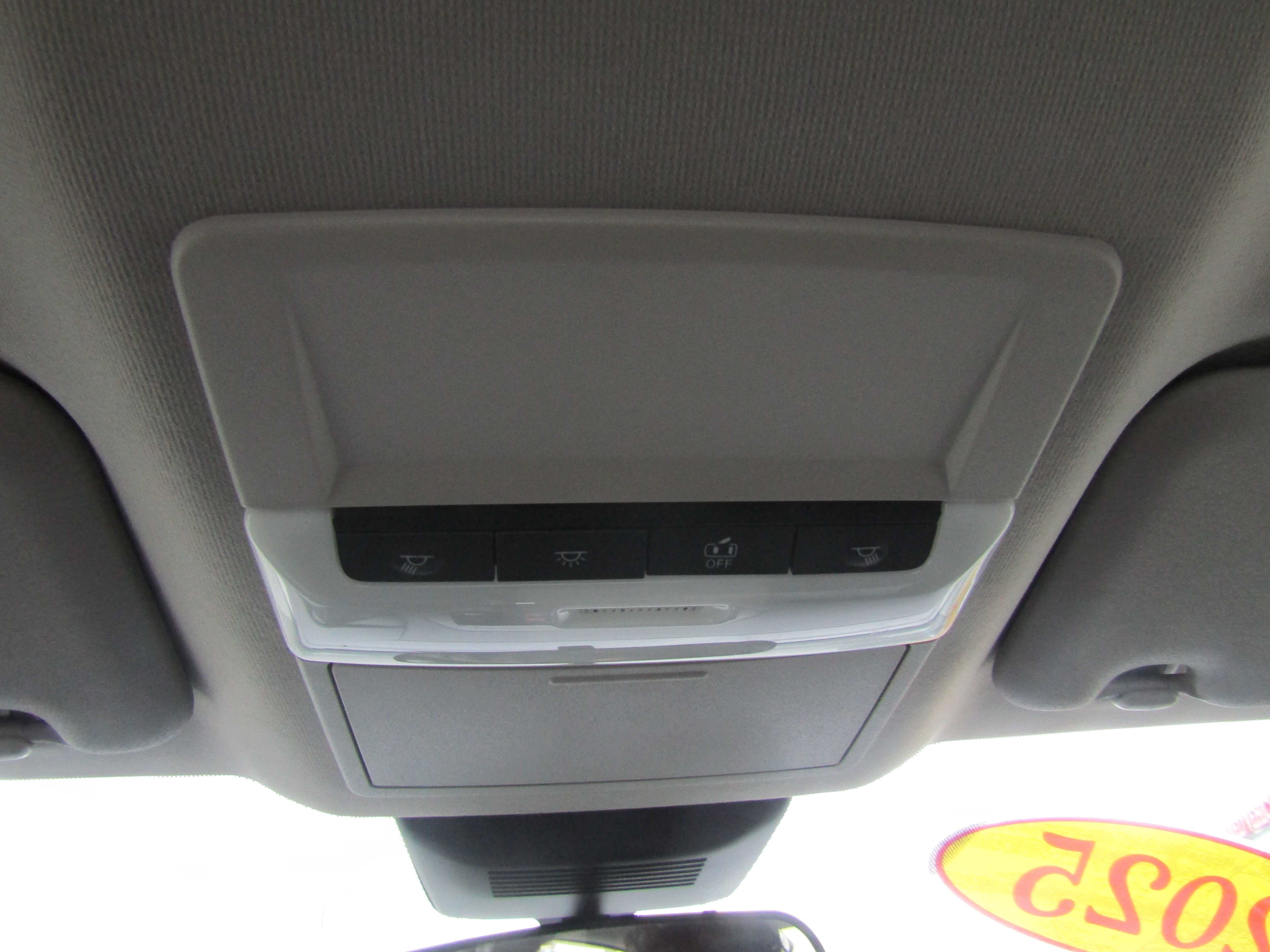 Used 2025 Nissan Sentra S FWD image 20