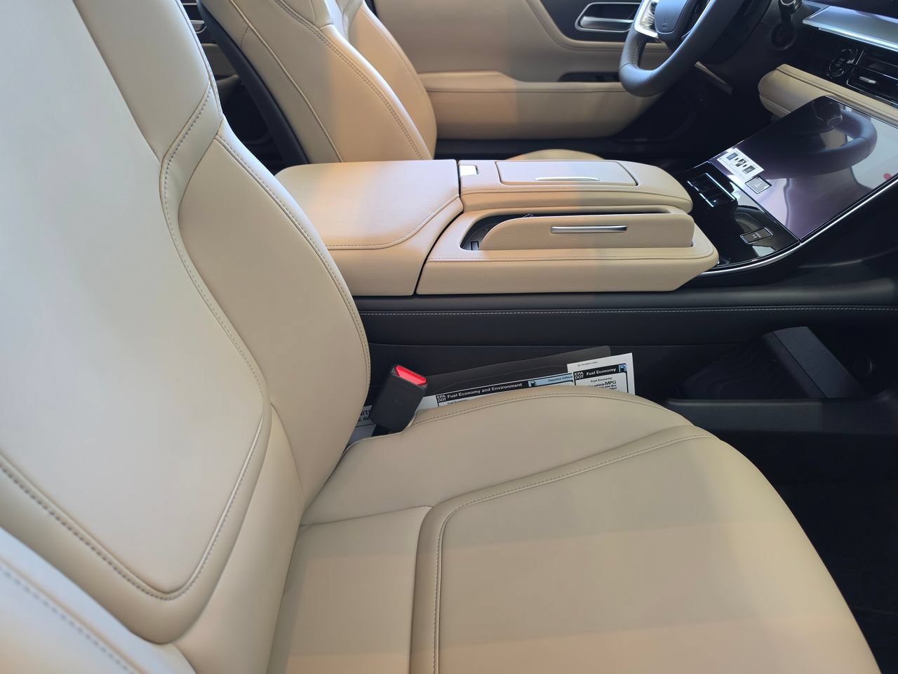 Certified 2026 INFINITI QX80 Pure AWD/4WD image 30