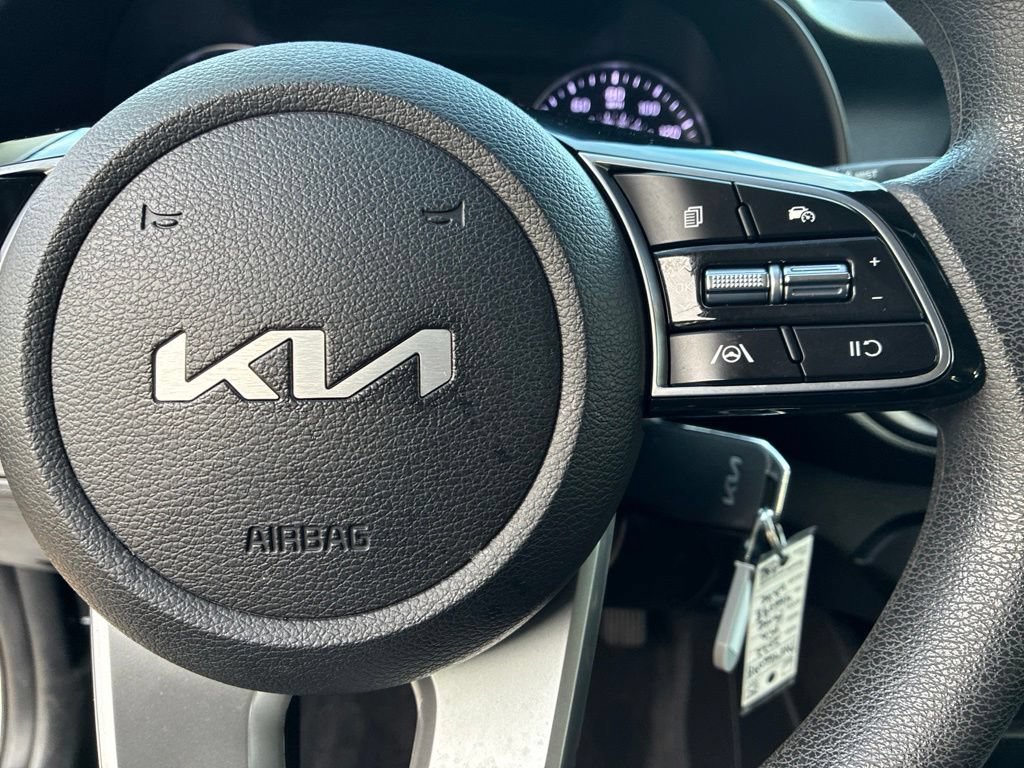 Used 2022 Kia Forte LXS FWD image 24