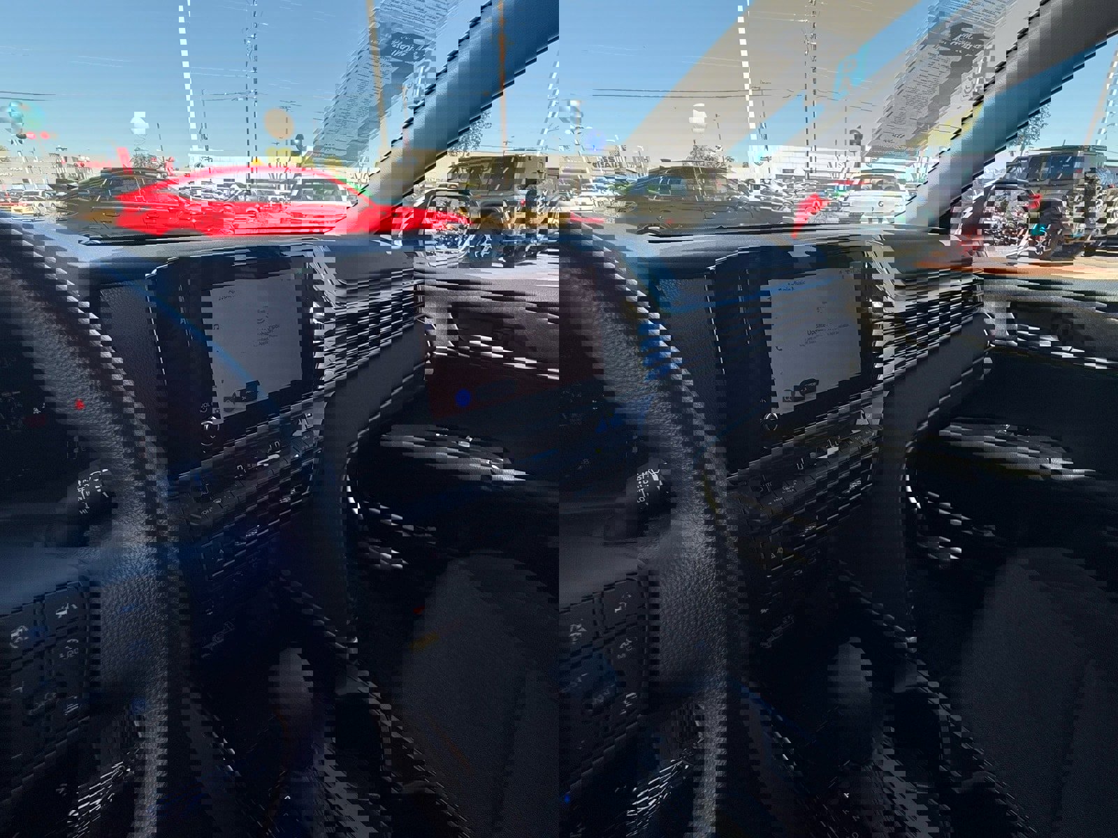 Used 2025 Toyota Camry Hybrid image 25