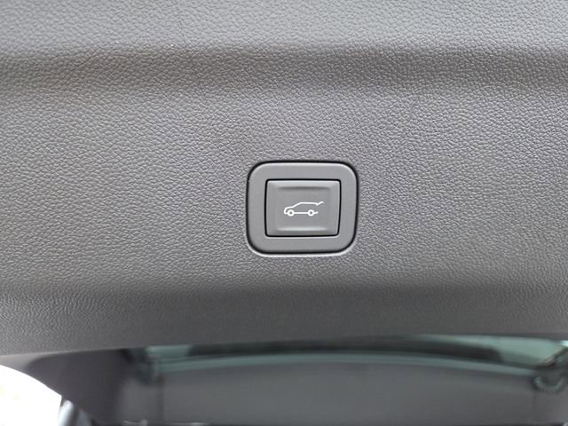 New 2026 GMC Yukon XL AT4 Ultimate w/ LPO, Illumination Package AWD/4WD image 20