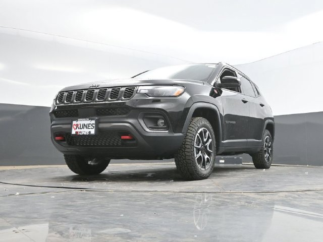 New 2026 Jeep Compass Trailhawk AWD/4WD image 44