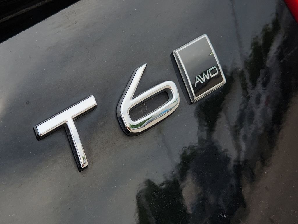 Used 2021 Volvo XC90 T6 Momentum AWD/4WD image 12
