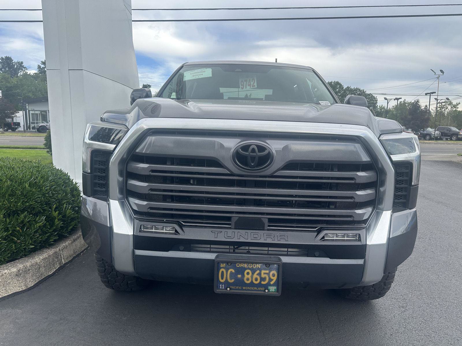 Used 2023 Toyota Tundra Limited AWD/4WD image 6