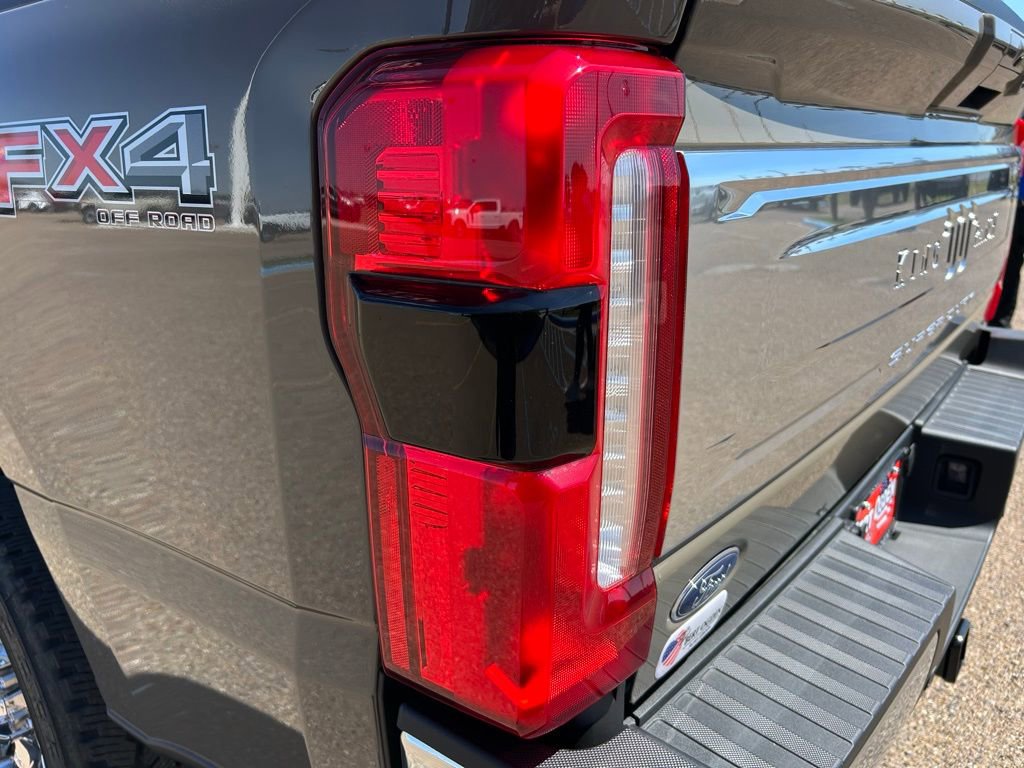 New 2026 Ford F250 King Ranch w/ Chrome Package AWD/4WD image 8