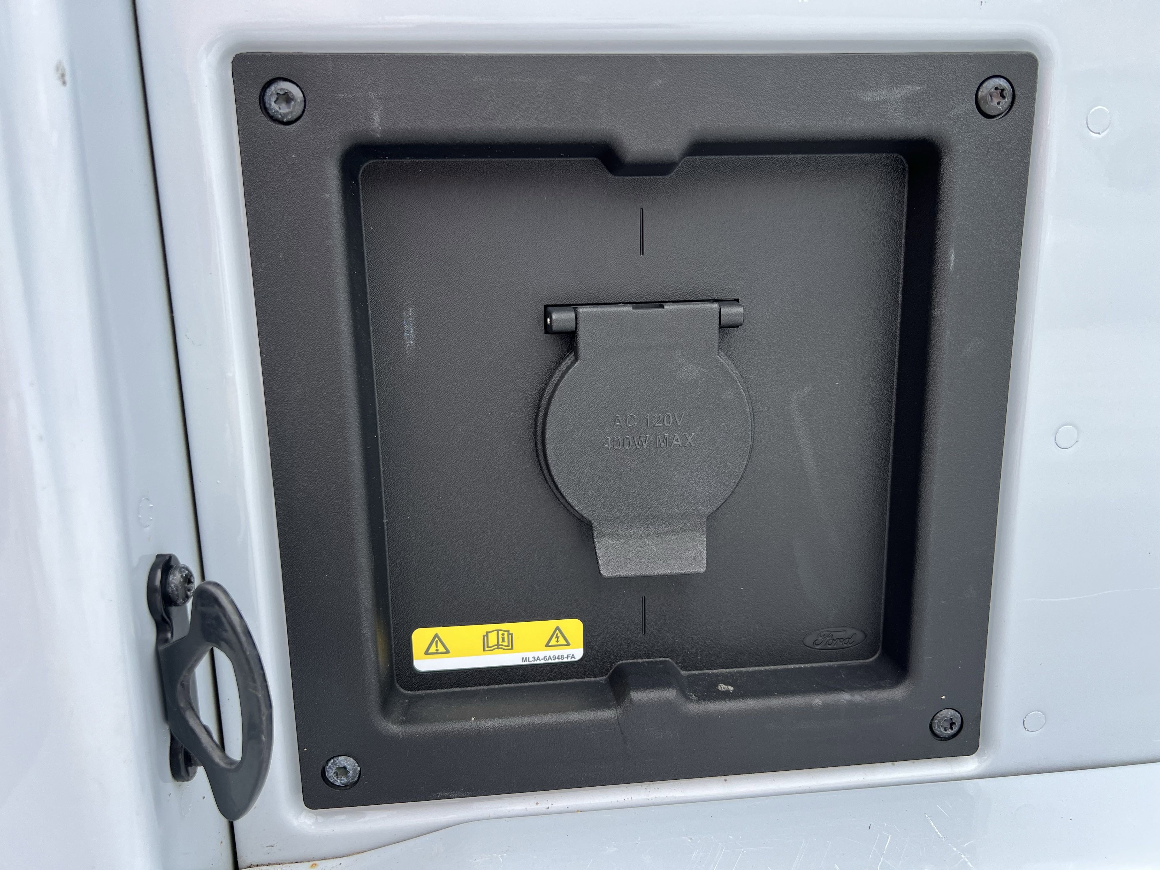 Used 2022 Ford F150 XLT w/ Equipment Group 302A High image 13