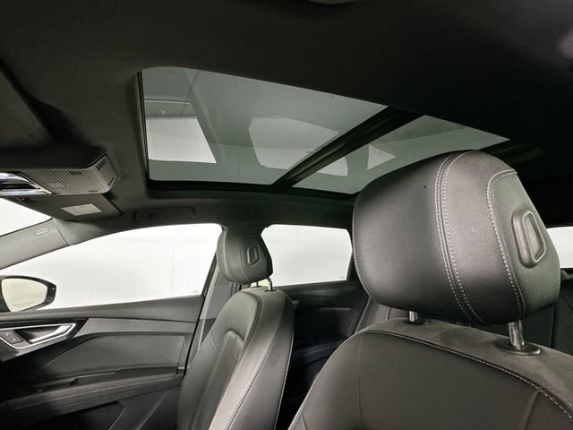 Used 2023 Audi Q4 e-tron Prestige image 19