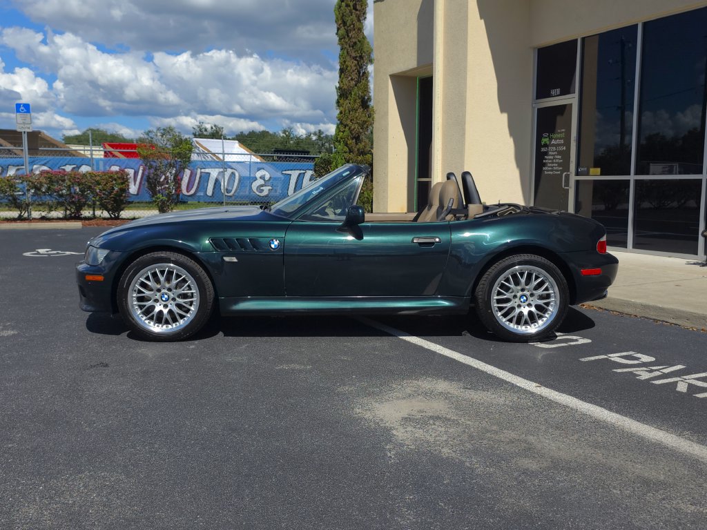 Used 2001 BMW Z3 3.0i RWD image 10