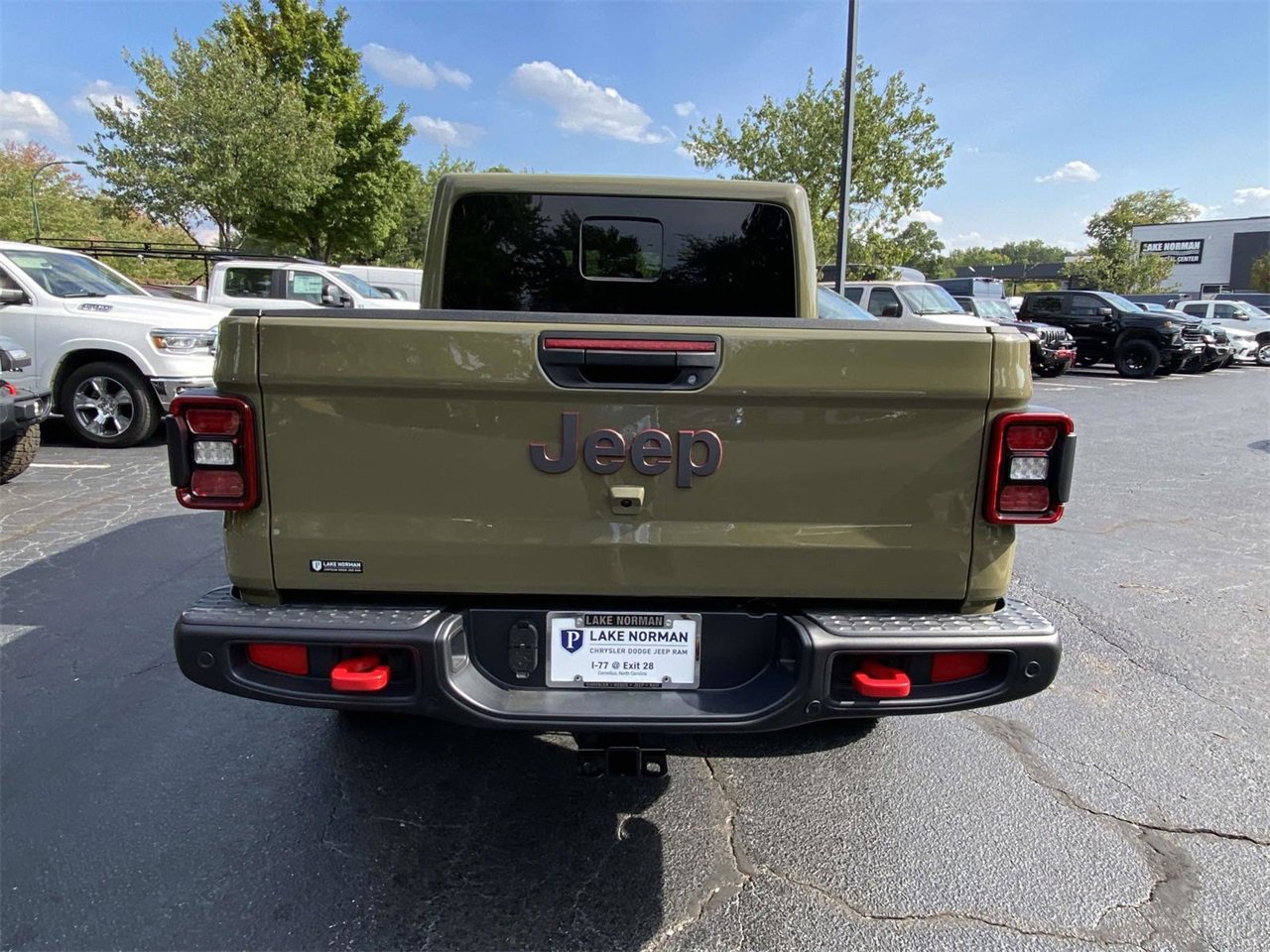 New 2025 Jeep Gladiator Rubicon image 8