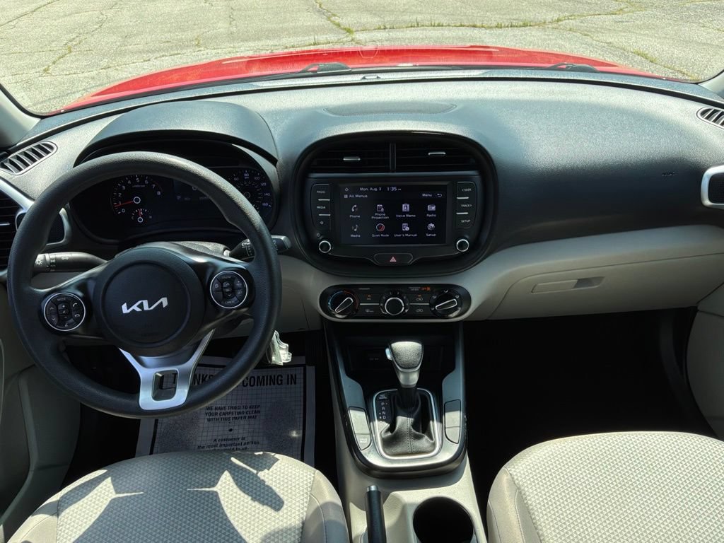 Used 2022 Kia Soul LX FWD image 30