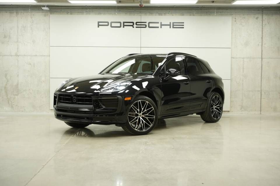 New 2026 Porsche Macan Turbo AWD/4WD image 1