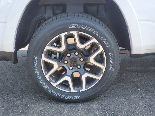 New 2026 RAM 1500 Laramie AWD/4WD image 7