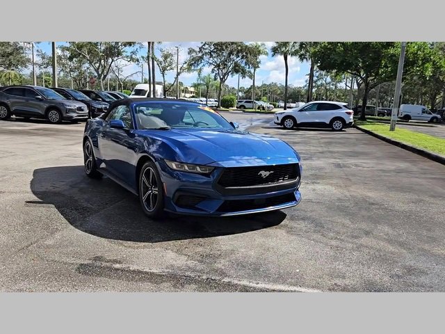 Used 2024 Ford Mustang Convertible image 40