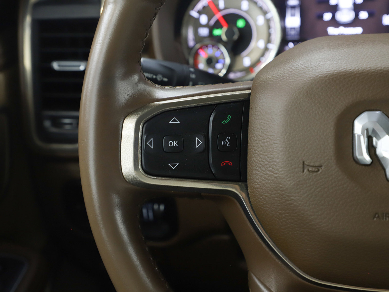 Used 2020 RAM 1500 Longhorn image 27