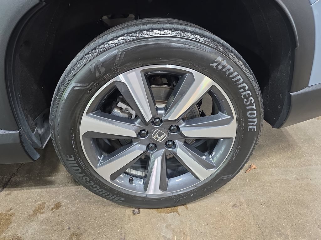 Used 2023 Honda Pilot Touring image 32