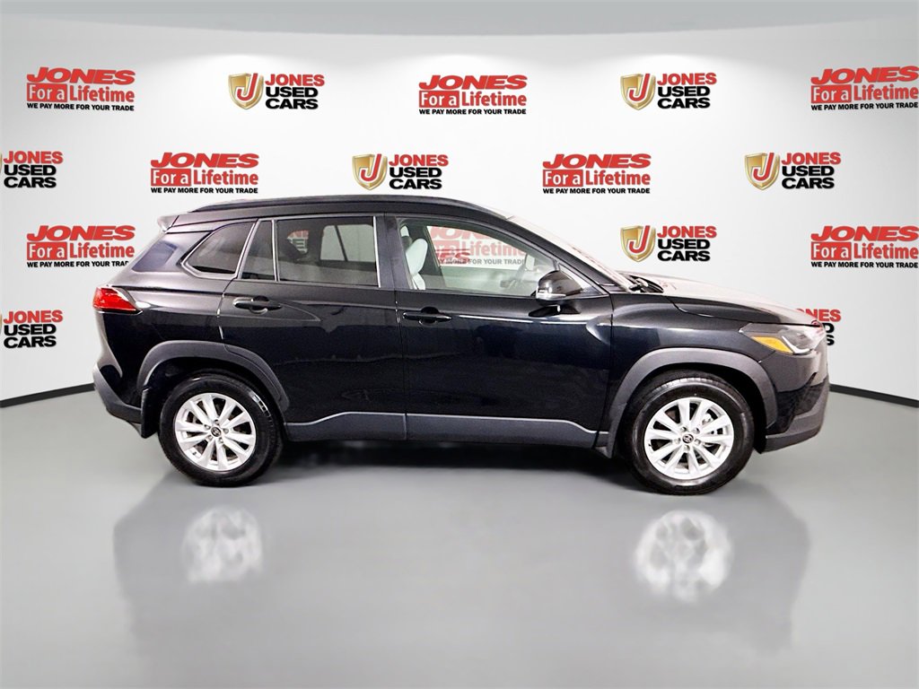 Certified 2024 Toyota Corolla Cross LE image 17