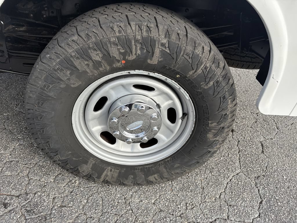 Used 2013 Ford F350 XL w/ PWR Equipment Group RWD image 14