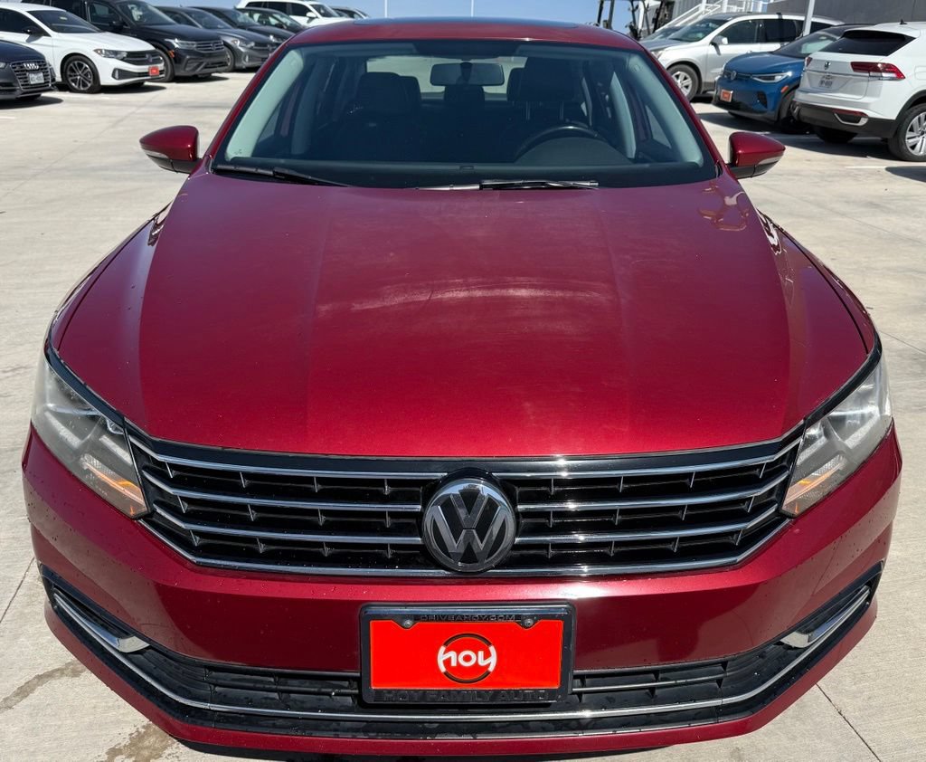 Used 2017 Volkswagen Passat 1.8T SE FWD image 4