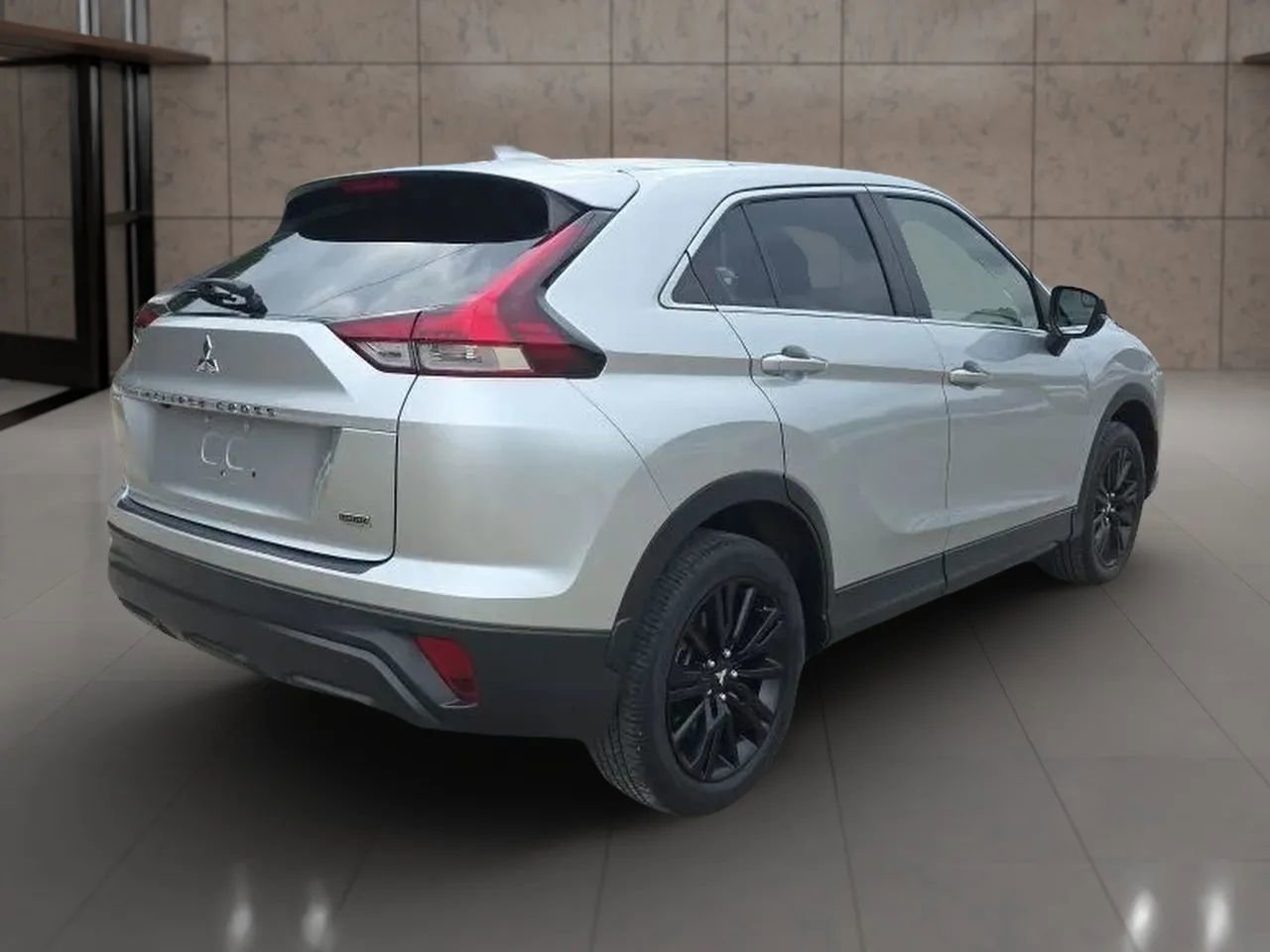Used 2023 Mitsubishi Eclipse Cross LE image 7