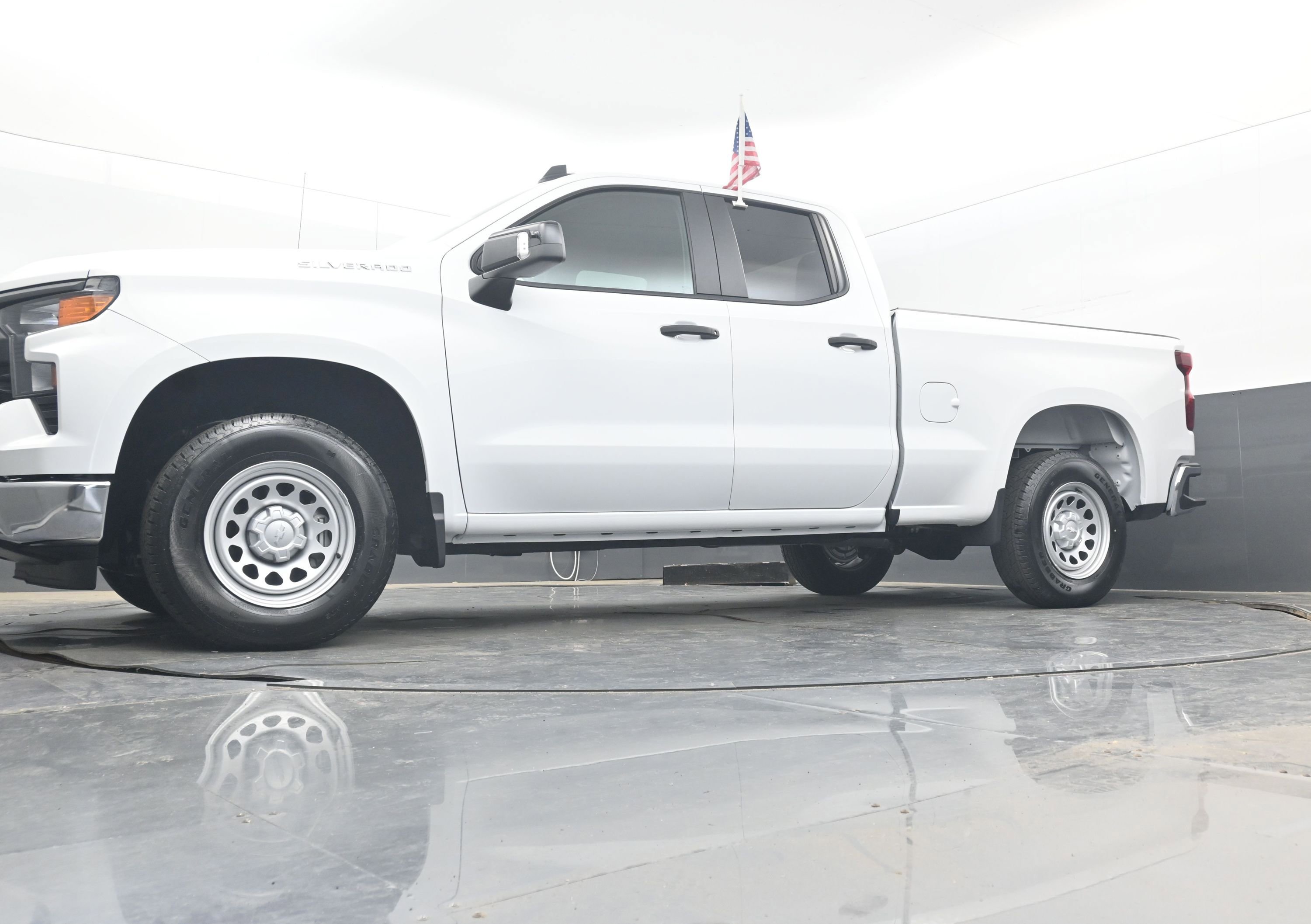 Used 2025 Chevrolet Silverado 1500 W/T w/ WT Safety Package RWD image 27