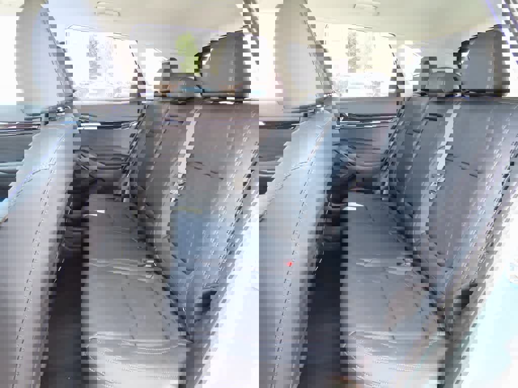 Used 2025 Kia Seltos EX image 14