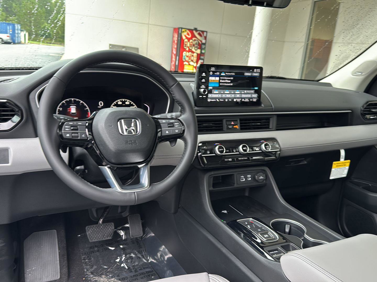 New 2025 Honda Pilot Touring image 16