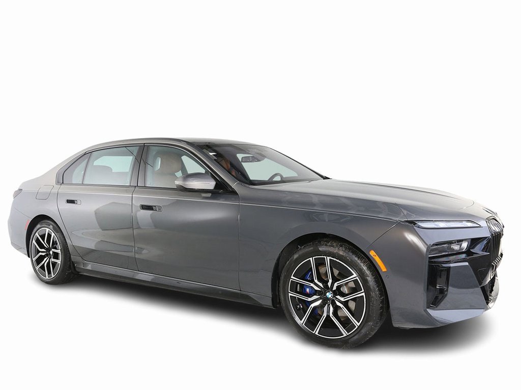 Used 2024 BMW i7 xDrive60 w/ Executive Package image 12