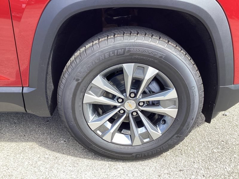 New 2027 Chevrolet Equinox LT w/ Convenience Package II AWD/4WD image 9