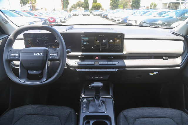 New 2027 Kia Seltos LX FWD image 5