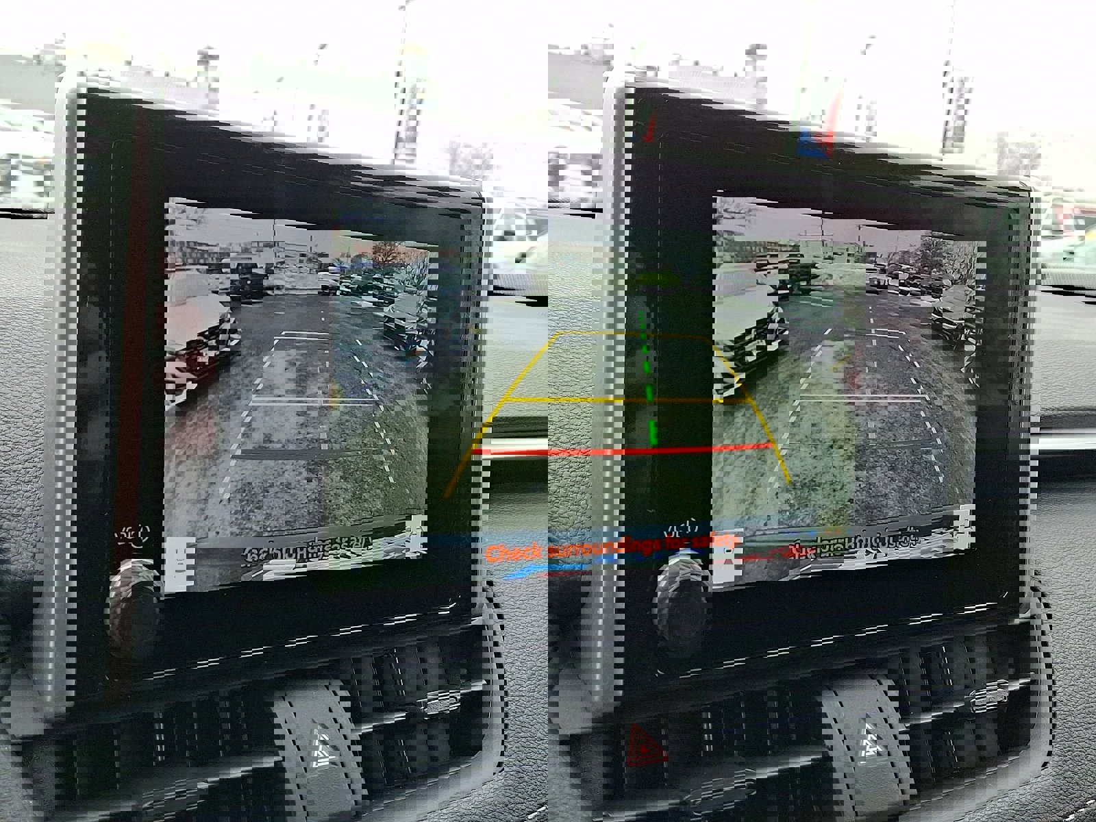 Used 2025 Toyota RAV4 XLE image 17