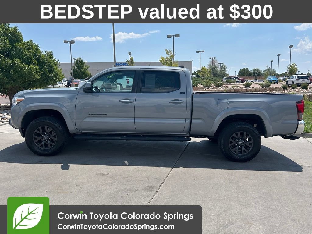 Used 2020 Toyota Tacoma SR5 AWD/4WD image 4