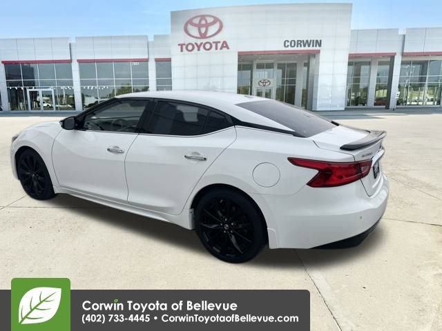 Used 2017 Nissan Maxima SR w/ Midnight Edition image 3