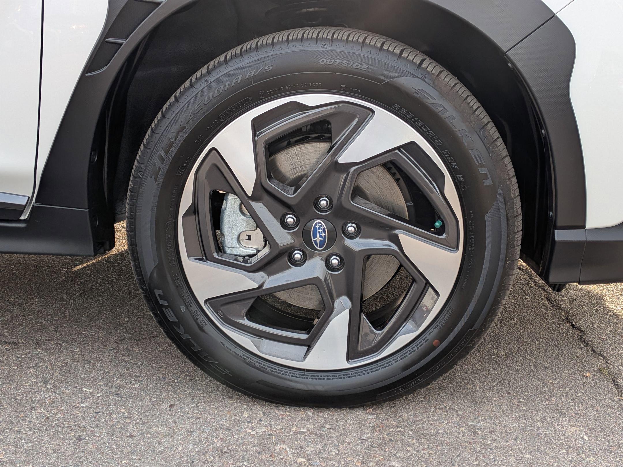 Certified 2025 Subaru Crosstrek 2.5i Limited w/ Crosstrek Mirror Package image 7